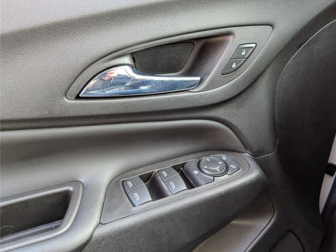 Used 2022 Chevrolet Equinox LT AWD/4WD image 19