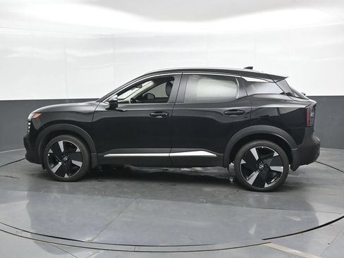 Used 2025 Nissan Kicks SR AWD/4WD image 10