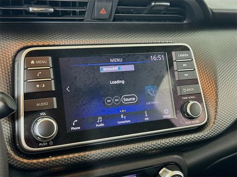 Used 2018 Nissan Kicks SV image 13