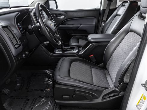 Used 2019 Chevrolet Colorado Z71 AWD/4WD image 7