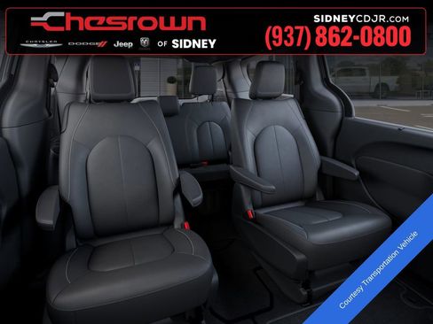 New 2026 Chrysler Pacifica Select w/ S Appearance Package image 15