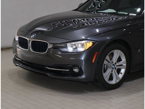 Used 2017 BMW 330e RWD image 2