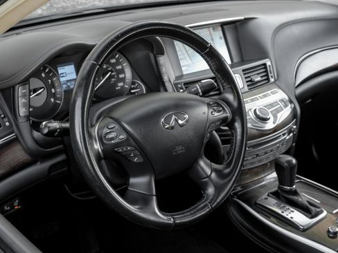 Used 2015 INFINITI Q70 L 3.7 w/ Deluxe Touring Package image 20