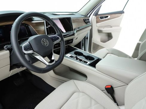 New 2026 Volkswagen Atlas SE FWD image 57