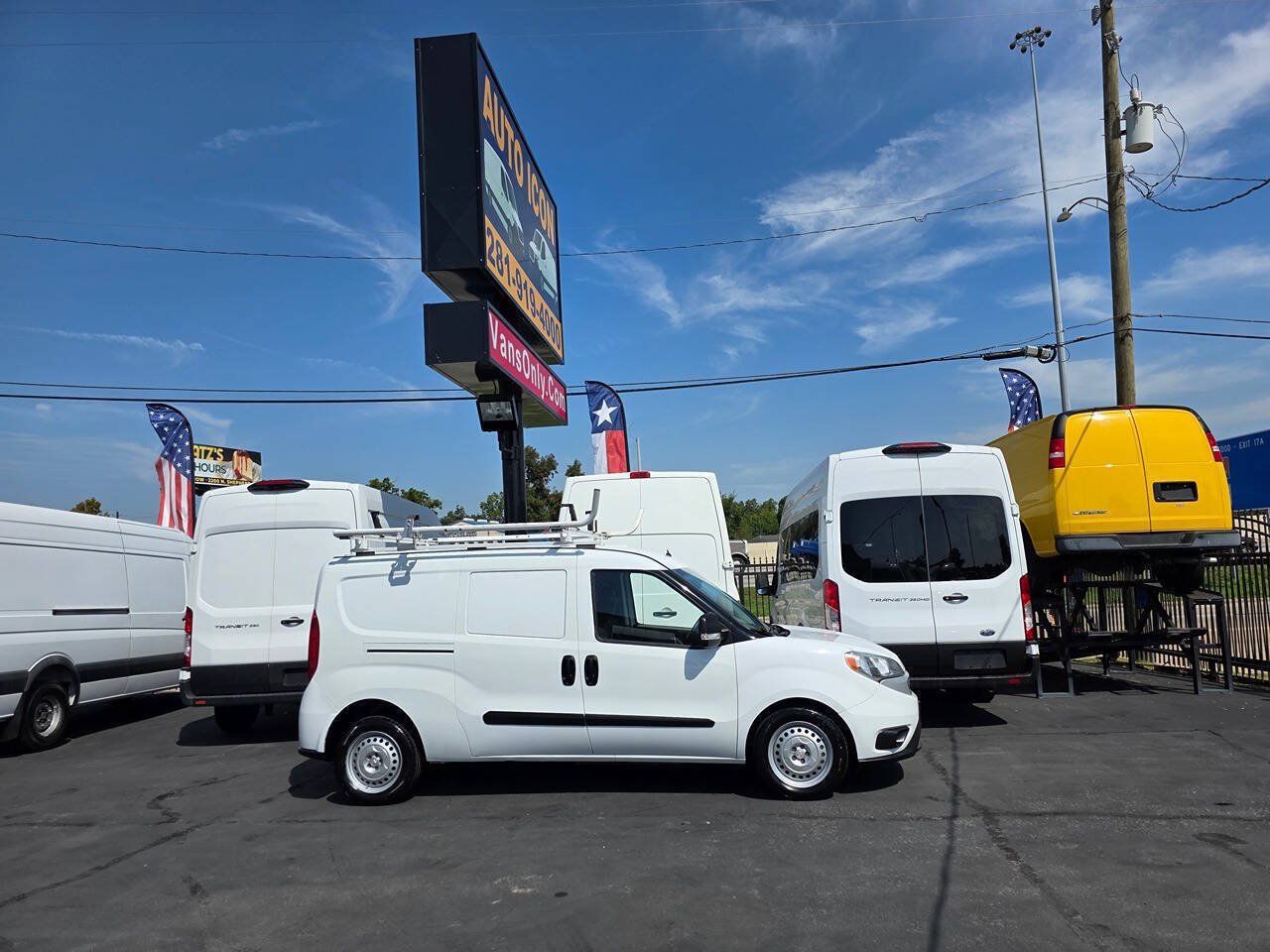 Used 2022 RAM ProMaster City Tradesman FWD image 3
