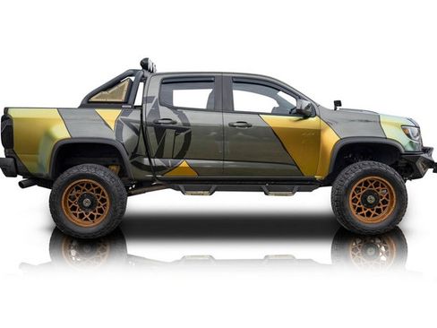 Used 2017 Chevrolet Colorado ZR2 w/ LPO, Premium Interior Package image 2