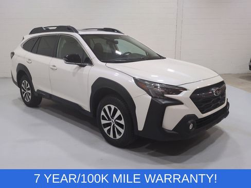 Used 2024 Subaru Outback Premium AWD/4WD image 1