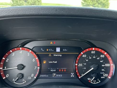 Used 2023 Nissan Frontier PRO-4X w/ Pro Convenience Package image 6