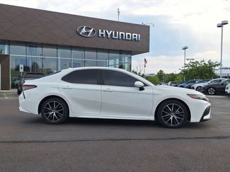 Used 2023 Toyota Camry SE FWD video 2