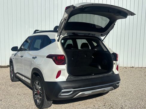 Used 2021 Kia Seltos SX image 5