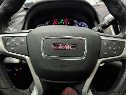Used 2023 GMC Terrain SLE w/ Driver Convenience Package AWD/4WD image 9