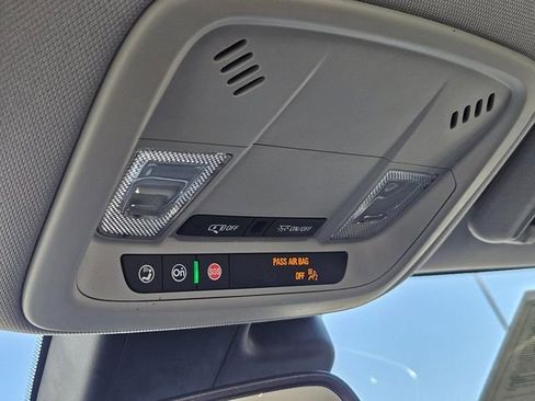 Used 2024 Chevrolet Malibu LT image 31