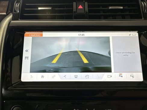 Used 2020 Land Rover Discovery HSE AWD/4WD image 19