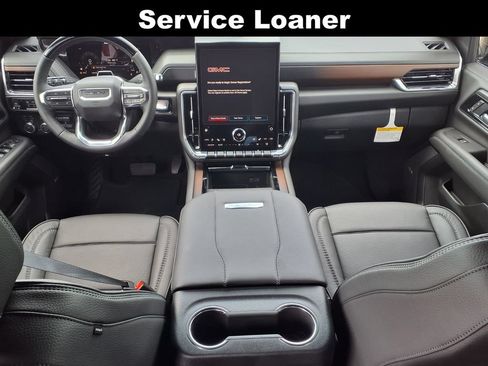 New 2026 GMC Yukon XL Denali w/ Denali Reserve Package AWD/4WD image 9