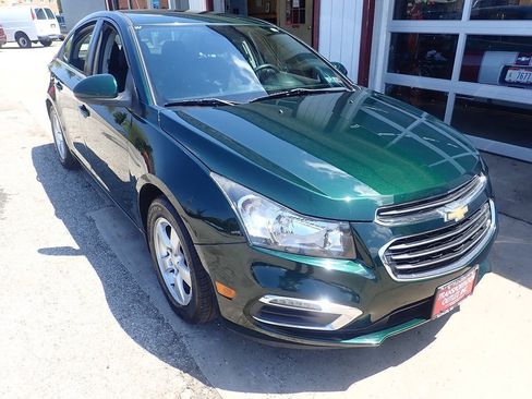 Used 2015 Chevrolet Cruze LT FWD image 20