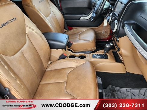 Used 2013 Jeep Wrangler Unlimited Rubicon w/ Connectivity Group AWD/4WD image 25