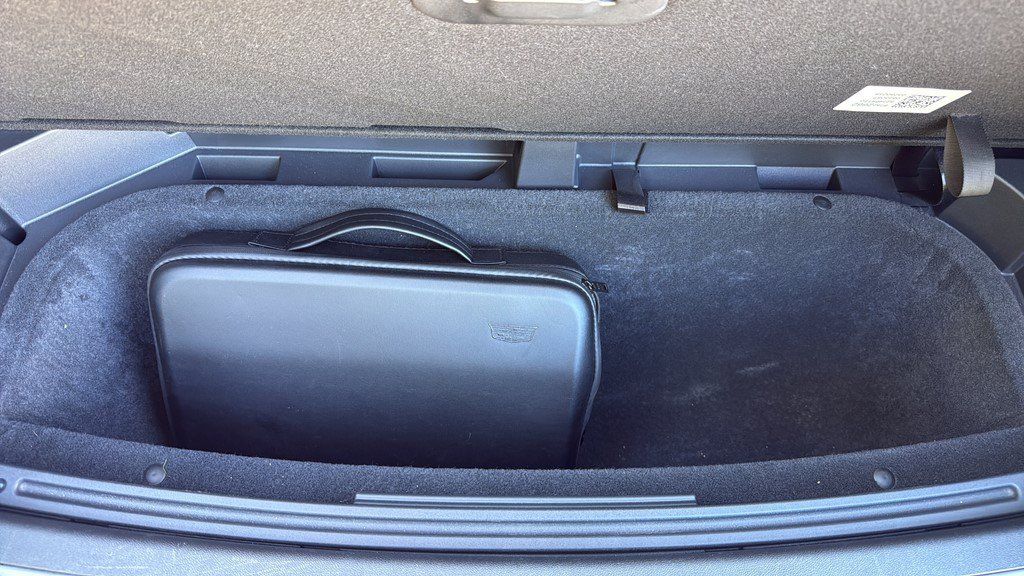 Certified 2024 Cadillac Lyriq Luxury w/ LPO, Floor Liner Package AWD/4WD image 27