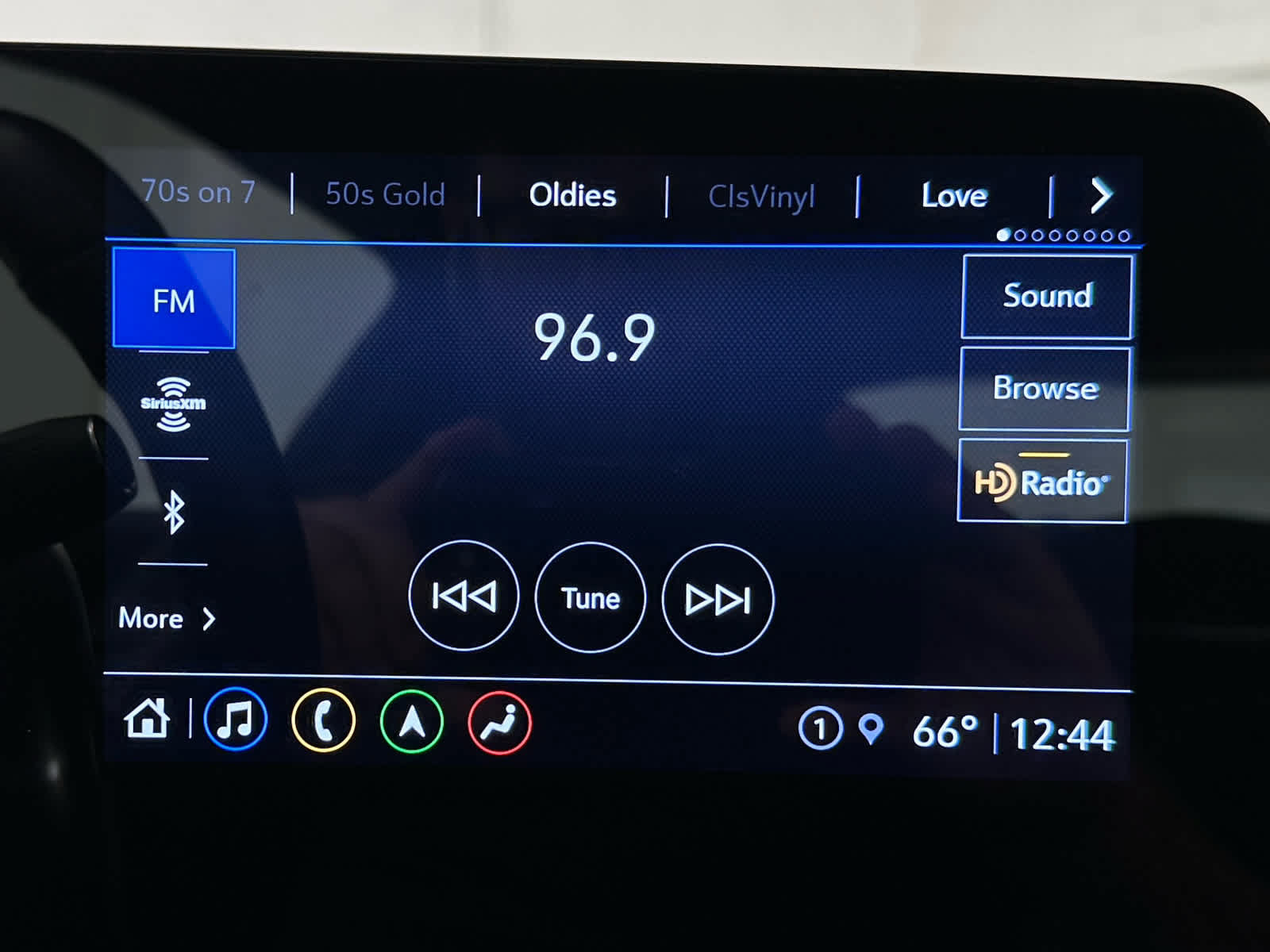 Used 2022 Chevrolet Corvette Stingray Preferred Cpe w/ Z51 Performance Package RWD image 27