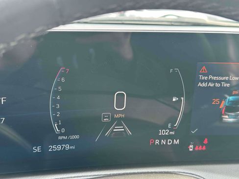 Used 2024 Cadillac XT4 Premium Luxury image 26