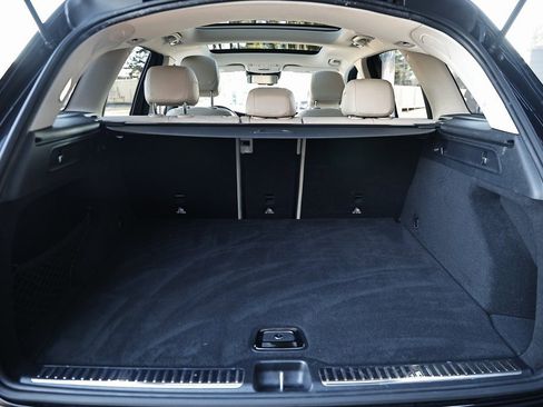 Used 2022 Mercedes-Benz GLC 300 4MATIC image 31