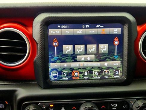 Used 2018 Jeep Wrangler Unlimited Rubicon AWD/4WD image 18