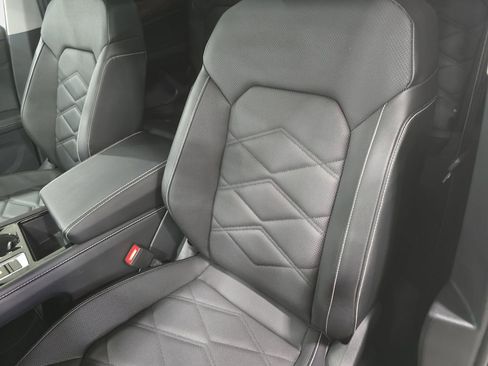 Used 2024 Volkswagen Atlas SE w/ Panoramic Sunroof Package image 22