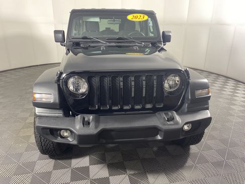 Used 2023 Jeep Wrangler Unlimited Sport AWD/4WD image 11