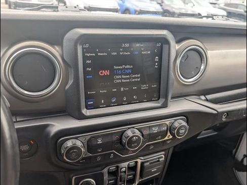 Used 2019 Jeep Wrangler Unlimited Rubicon AWD/4WD image 14