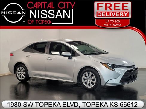 Used 2023 Toyota Corolla LE image 1