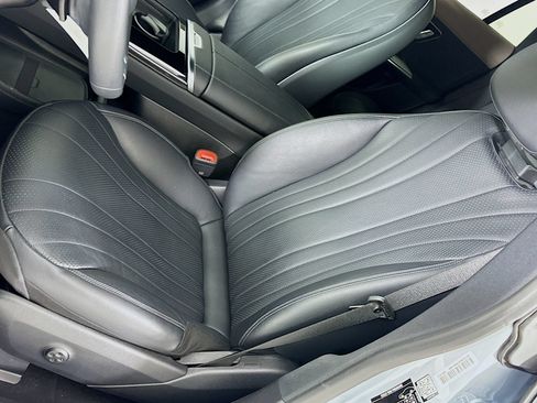 Used 2023 Mercedes-Benz EQE 500 4MATIC Sedan image 21