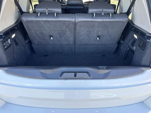 Used 2023 BMW X7 xDrive40i image 36