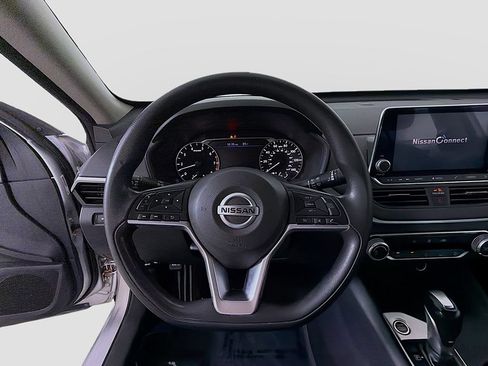 Used 2020 Nissan Altima 2.5 S FWD image 24