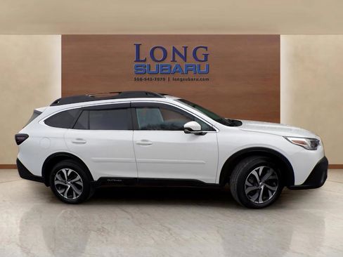 Used 2022 Subaru Outback Limited image 7