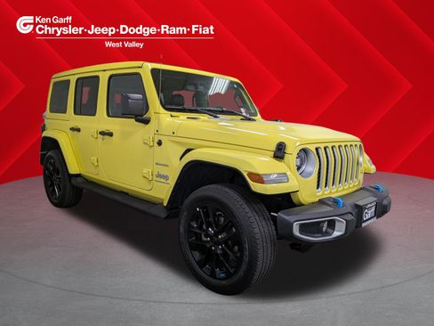 Used 2023 Jeep Wrangler Unlimited Sahara AWD/4WD image 1