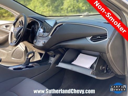 Used 2024 Chevrolet Malibu LT image 18