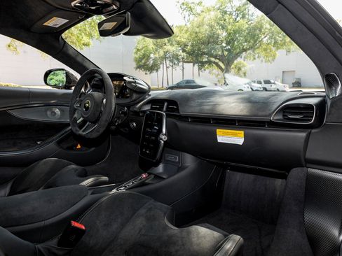 Used 2023 McLaren Artura image 67