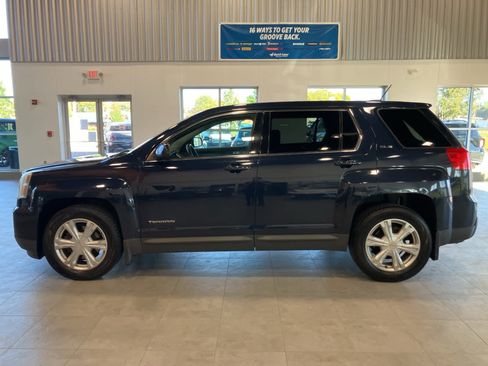 Used 2017 GMC Terrain SLE image 8
