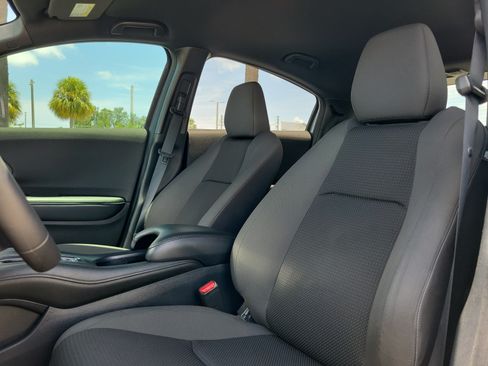 Used 2022 Honda HR-V Sport image 22