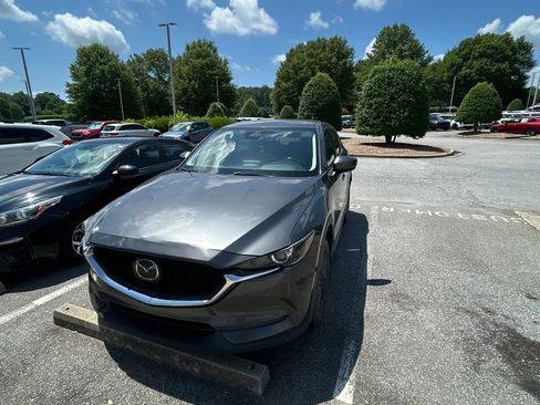 Used 2019 MAZDA CX-5 Touring FWD image 4