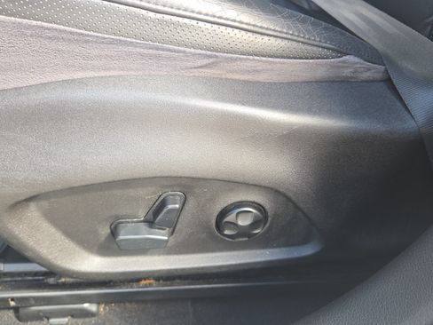 Used 2016 Jeep Renegade Limited FWD image 10