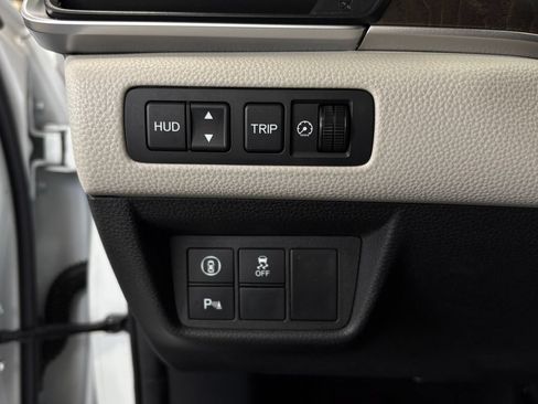 Used 2018 Honda Accord Touring image 18