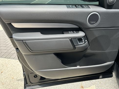 Certified 2024 Land Rover Discovery Dynamic SE AWD/4WD image 14