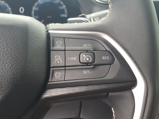Certified 2023 Jeep Grand Cherokee Altitude AWD/4WD image 29