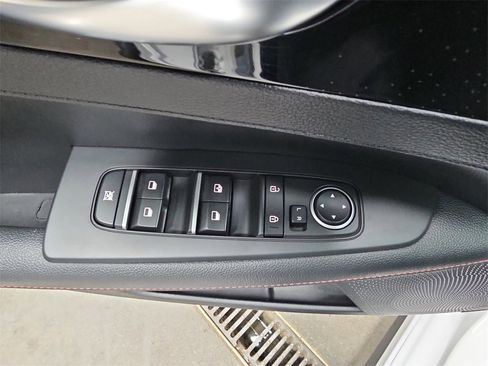 Used 2023 Kia Forte GT w/ GT2 Package image 26