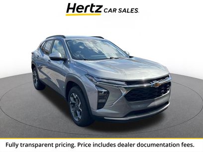 Used 2025 Chevrolet Trax LT