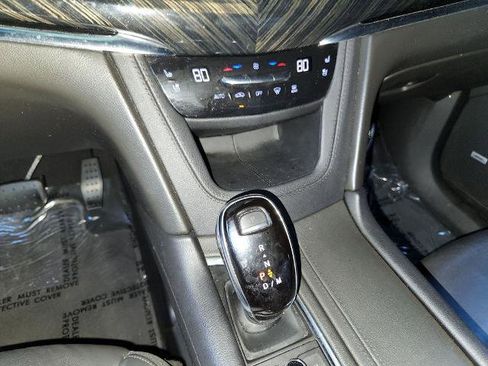 Used 2020 Cadillac XT6 Premium Luxury image 21