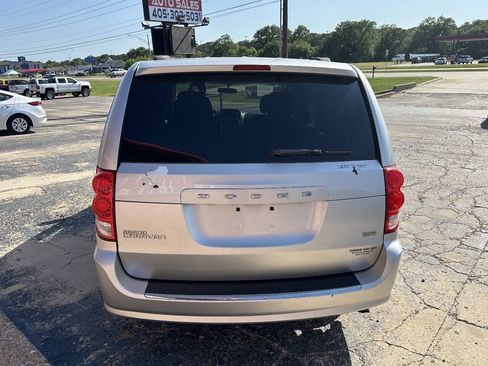 Used 2012 Dodge Grand Caravan SXT FWD image 7