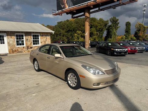 Used 2003 Lexus ES 330 image 9