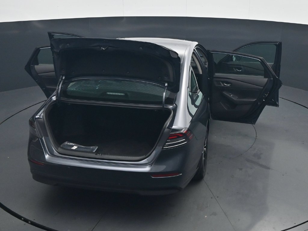 Used 2025 Honda Accord SE image 53