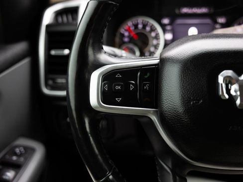 Used 2019 RAM 1500 Big Horn AWD/4WD image 17